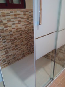 Cabio de bañera por plato de ducha en Alicante - Reformas Alex Campello